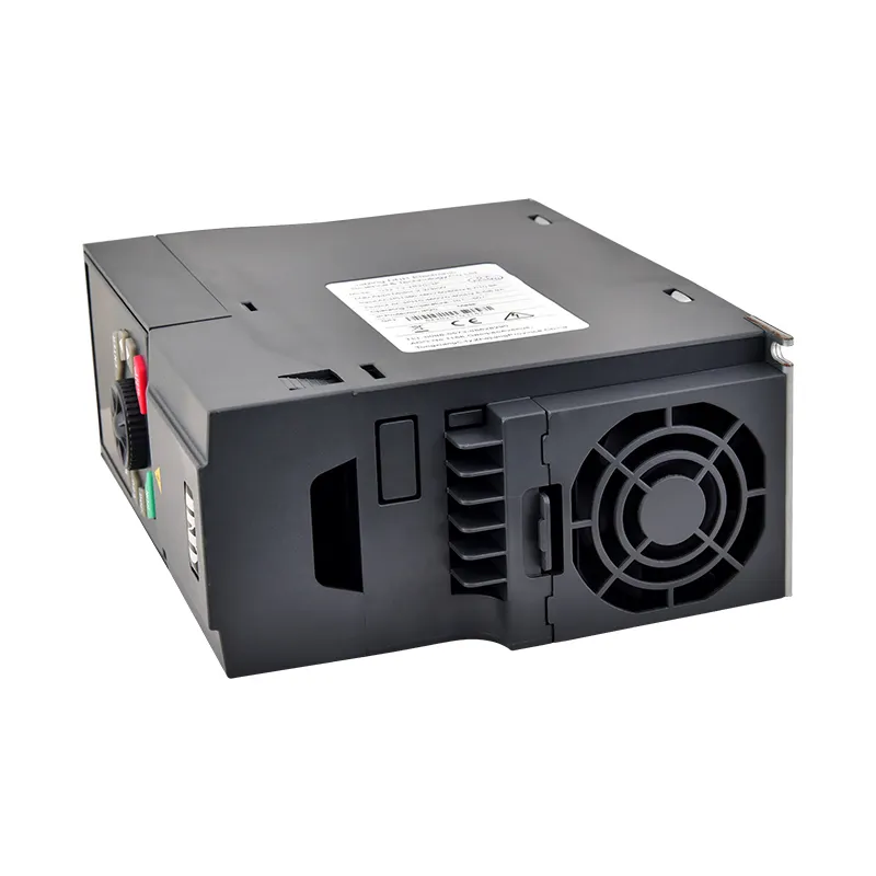 RAYNEN 0.75kw/1.5kw 3 phase 380V narrow variable frequency motor drive frequency converter with removable keyboard