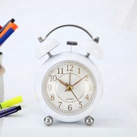 Moderner Digitaler Wecker mit Schlummerfunktion Metall-Tischuhr Geschenk für Schlafzimmer Wohnzimmer Büro Heim-Dekoration