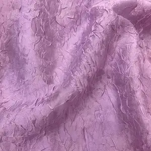 Couleur personnalisée 100% Polyester gaufrage Bulle crêpe froissé polyester tissu pli 2022
