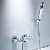 Ensemble de robinet de baignoire cascade moderne en laiton noir Robinets de salle de bains à double poignée Tenture murale Robinets de bain-douche