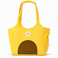 Bolsa de Transporte para Mascotas YAOYUE, Linda Bolsa de Lona Impermeable con Ventana de Malla para Gatos y Perros Pequeños, Amarilla, M 35x18x27cm L 45x21x40cm