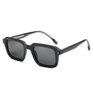 Gafas de sol Greyjack TR90 con montura cuadrada negra UV400 polarizadas unisex K055 - Product Image 5