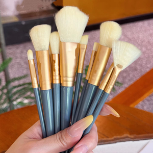 Ensemble de 10 pinceaux de maquillage synthétiques professionnels de qualité supérieure, pour fond de teint, anticernes, poudre, blush, sourcils, pinceau éventail, idéal pour les voyages - Product Image 1