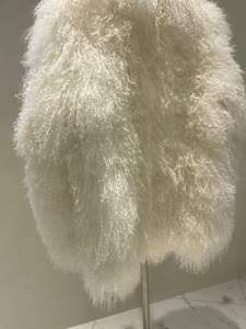 Prezzo di fabbrica <span class=keywords><strong>pelliccia</strong></span> di pecora <span class=keywords><strong>bianca</strong></span> cappotto di lusso in <span class=keywords><strong>pelliccia</strong></span> sintetica cappotto invernale <span class=keywords><strong>pelliccia</strong></span> per le donne - Product Image 6