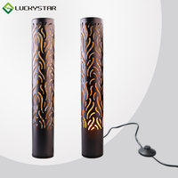 Lampe autoportante morden à led avec effet flamme vacillante, luminaire décoratif d'intérieur, idéal pour un jardin