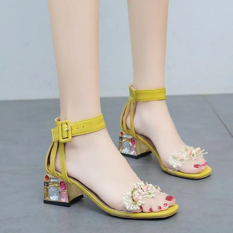 wholesale Fashion pearl flower diamond comfortable ankle strap wedding shoes square toe Chunky high heels sandals women