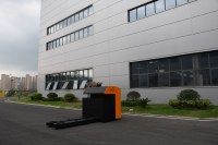 Transpalette Électrique 5000kg avec Plateforme, Moteur AC, Direction Électrique, Robuste, pour Entrepôt CBD50A