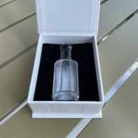 Boîte cadeau personnalisée blanche fantaisie en gros avec logo personnalisé pour flacon de parfum Attar Arabian Oud Oil