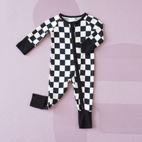 Combinaison bébé en viscose de bambou avec fermeture éclair YKK bidirectionnelle, motif damier, manches longues, poignets convertibles, sommeil-sommeil avec pieds intégrés, respirante