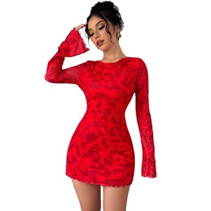 Primavera/Verano rojo nuevo estilo sexy sin espalda cintura recorte encaje estampado Falda corta - Product Image 5