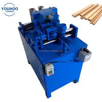 Machine automatique de fabrication de manches de balai en bois, de manches de houe et de manches de hache en bois