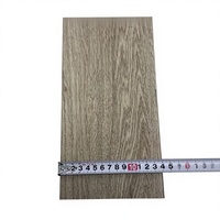 Plancher en PVC stratifié moderne de luxe, antidérapant, imitation bois de chêne, installation par clips double verrouillage, pour sous-sol, jardin, terrasse