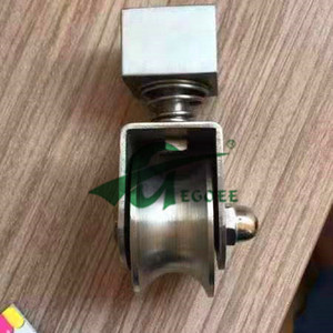 Roues de rouleau de porte coulissante de conception moderne d'Inox de fer de l'acier inoxydable 304/201 <span class=keywords><strong>pour</strong></span> la porte coulissante résistante d'hôtel - Product Image 1