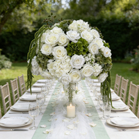 Centre de table personnalisé DKB, rose en soie rouge, décorations florales réalistes faites à la main autour de la table, bougies, fleurs de haute qualité
