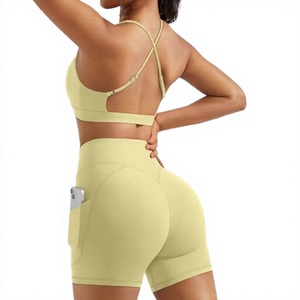 Ensemble de sport deux pièces pour femme : T-shirt respirant uni et short de course, d'entraînement et de yoga à séchage rapide pour l'été - Product Image 3