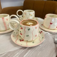 Tasse et plat de forme irrégulière au design créatif personnalisé tasse à café rétro sous glaçure tasse à café en céramique vintage vente en gros