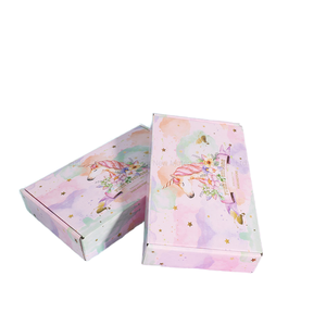 Boîtes et sacs cadeaux de Noël et du Nouvel An 2025 de l'usine de Yiwu, en matériaux recyclés, écologiques, avec pelliculage mat et gaufrage, en carton ondulé - Product Image 2