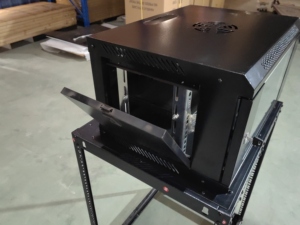 Rack de servidor montado en la pared negro de alto rendimiento de costo Gabinete de red de 19 pulgadas Rack de servidor de acero Racks de servidor de montaje en pared - Product Image 5