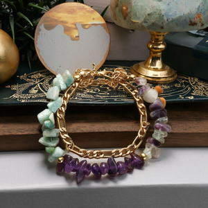 Bracciale a Doppia Catena Intrecciato a Mano con Frammenti di Cristallo, Bracciale con Ghiaia di Cristalli Curativi e Design Costellazione, Gioielli in Cristallo - Product Image 2