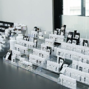 Nhà Máy Bán buôn thiết kế lâu dài Tinh dầu nguyên liệu hương thơm Mỹ phẩm lớp dầu nước hoa cho nước hoa - Product Image 3