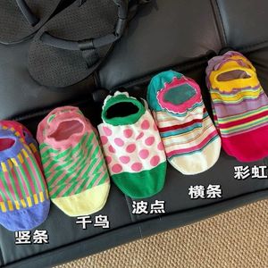 Calcetines de Tobillo a Rayas Coloridas para Mujer, Absorbentes de Sudor, Antideslizantes, con Patrón de Arcoíris, Talla Juvenil, Calcetines Invisibles - Product Image 2