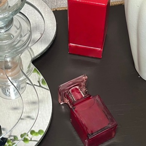 Le <span class=keywords><strong>jasmin</strong></span> adoucit la douceur, le musc laisse un parfum chaud et la fille coquette laisse une fragrance persistante pendant longtemps. - Product Image 2