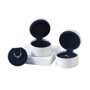 Premium Quality White Round Pu <b>Ring</b> Necklace Jewelry Box with Dual-purpose Lining High Grade Jewelry Box - Product Image 1