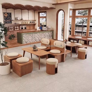 Set di Sedute Moderne in Legno per Caffè, Divanetti con Tavoli e Sgabelli per Bistrot - Product Image 1