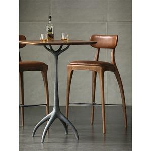 Banco de <span class=keywords><strong>Bar</strong></span> italiano, sillín ligero de lujo, silla de <span class=keywords><strong>Bar</strong></span> de cuero, Banco Simple alto, respaldo de Hotel, silla de <span class=keywords><strong>Bar</strong></span> de diseñador - Product Image 2