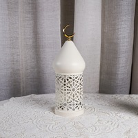 Lanterne LED blanche ajourée en fer Pafu 2026 pour le Ramadan, lampe de table de bureau pour la décoration de l'Aïd Moubarak