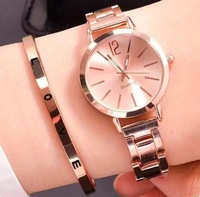 Jam Tangan Wanita Tali Baja Temperamen Fashion, Jam Tangan Quartz Wanita Trendi Sederhana Set Gelang
