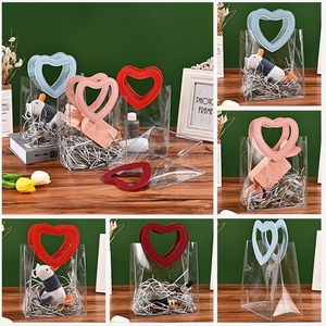 20*18*10cm Custom New Fashion Transparent Lady <strong>Cosmetic</strong> PVC Gift Tote Travel <strong>Bag</strong> clear Makeup Pouch with Heart Handle - Product Image 2