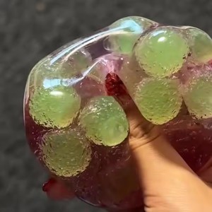 Qingti - Mini Pelota de Pulpa de Fruta Hecha a Mano, Juguete Musical Creativo para Amasar, Adhesivo para Aliviar el Estrés, Color Morado, para Mayores de 14 Años - Product Image 2