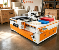 Machine de découpe CNC à couteau oscillant Dake haute vitesse 380V 11KW avec garantie de 3 ans pour le carton et la mousse