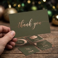 Étiquettes suspendues personnalisées texturées pour vêtements, en papier kraft premium, avec logo holographique anti-contrefaçon, gaufré, avec corde, code-barres et étiquette de taille