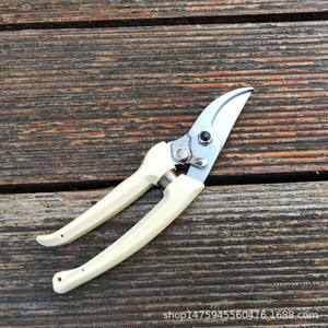 Tijeras de podar Liu Sheng 130 de acero inoxidable, herramienta de jardín para recortar árboles frutales, tamaño de apertura de 20-30 mm - Product Image 4