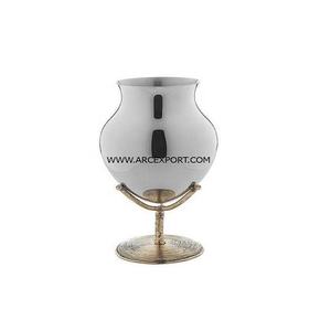 Jarrón de Flores Moderno de Metal Plateado en Oferta, Accesorios Decorativos para Mesa a Buen Precio, Material de Hierro de Alta Calidad, Hecho para Decorar Mesas - Product Image 2