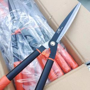 Sécateur de jardin manuel Mountain Wisteria, lame en alliage d'aluminium 45-60 cm, manche en plastique orange - Product Image 5