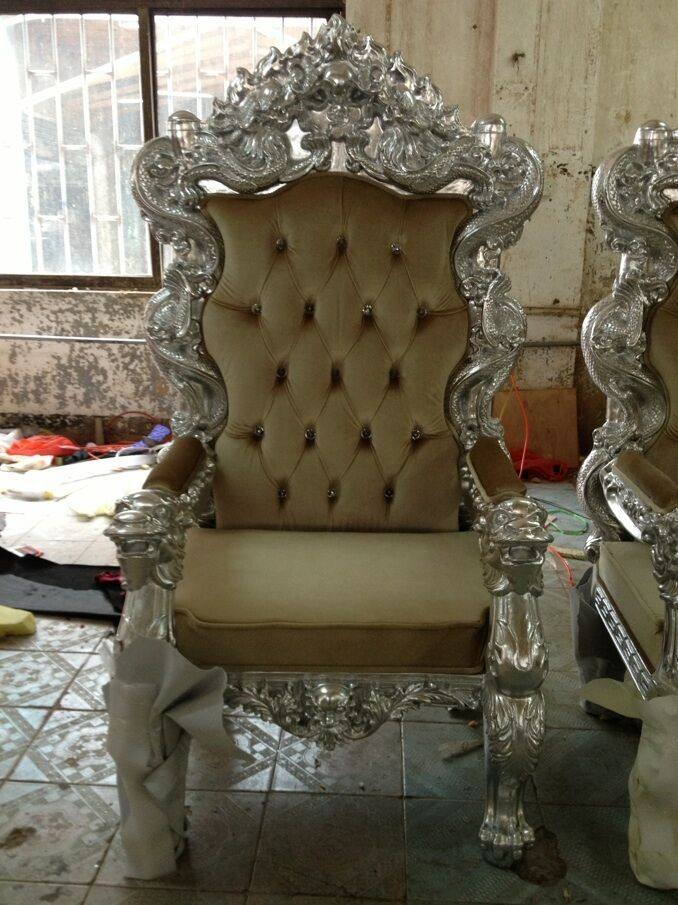 สีดำสีกากี