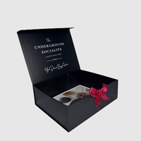 Boîte cadeau portable de luxe sur mesure avec fermeture à ruban, doublure en éponge, étanche, magnétique, pour anniversaire, mariage, recyclée, gaufrage mat