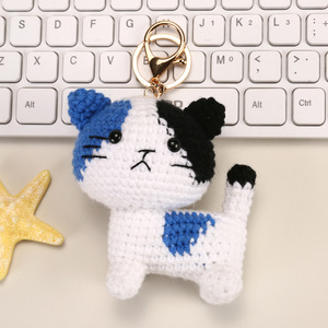 พวงกุญแจสัตว์ถักโครเชต์แฮนด์เมดขนาดเล็ก ของเล่นถักโครเชต์รูปสัตว์ตามราศี ผึ้ง แมว วัว กระต่าย เสือ หมู แพนด้า ลิง หมี หนู พวงกุญแจห้อยกระเป๋า - Product Image 3