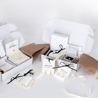 Cartes de présentation de bijoux en gros pour boucles d'oreilles et colliers, étiquettes beiges avec logo personnalisé
