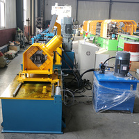 Machine de profilage par soudage de tubes carrés pour rayonnages, ligne de formage à froid de rayonnages robustes avec service technique après-vente expert.