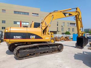 Excellent prix sur une excavatrice sur chenilles d'occasion CAT320CL avec moteur, boîte de vitesses, pompe, roulement, PLC d'origine - 1400 heures - Poids opérationnel de 20 tonnes - Product Image 2