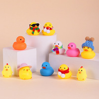 Nouveau Noël Jaune Canards En Caoutchouc 24pcs Dessin Animé Bain Jaune Canard Calendrier Boîte Aveugle Jouets Ensemble pour Enfant Bébé Jouets De Bain Canards En Caoutchouc