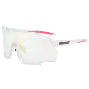 Nuevas <span class=keywords><strong>Gafas</strong></span> <span class=keywords><strong>de</strong></span> Sol Deportivas Unisex Coloridas <span class=keywords><strong>de</strong></span> <span class=keywords><strong>Amazon</strong></span>, Polarizadas con Protección UV400 para <span class=keywords><strong>Ciclismo</strong></span> y Conducción - Product Image 5