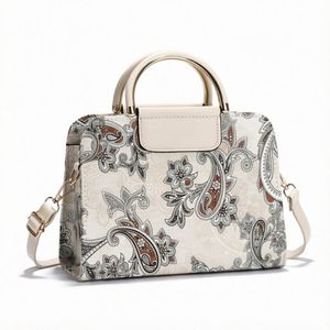 Bolso de mano tejido con cuentas de madera de Tailandia para viajes de vacaciones, bolso tote calado, bolso de hombro con cuentas hecho a mano en Vietnam para mujer - Product Image 3