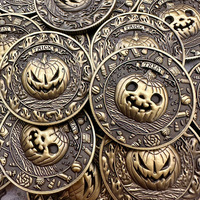 Ensemble de pièces de monnaie de collection - Plaqué or et argent, avec jetons commémoratifs sur le thème de Noël, d'Halloween et de Mewtwo Anime