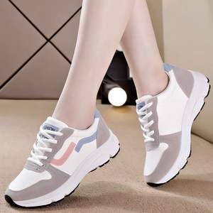 Nouvelles baskets pour femmes printemps-automne, chaussures en cuir blanches, style coréen, polyvalentes, plates, décontractées, semelles souples, chaussures de course - Product Image 1