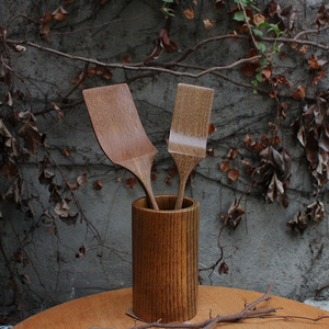 Juego de utensilios de cocina de madera, espátula de teca hecha a mano de 2 piezas para revolver y freír - Product Image 1